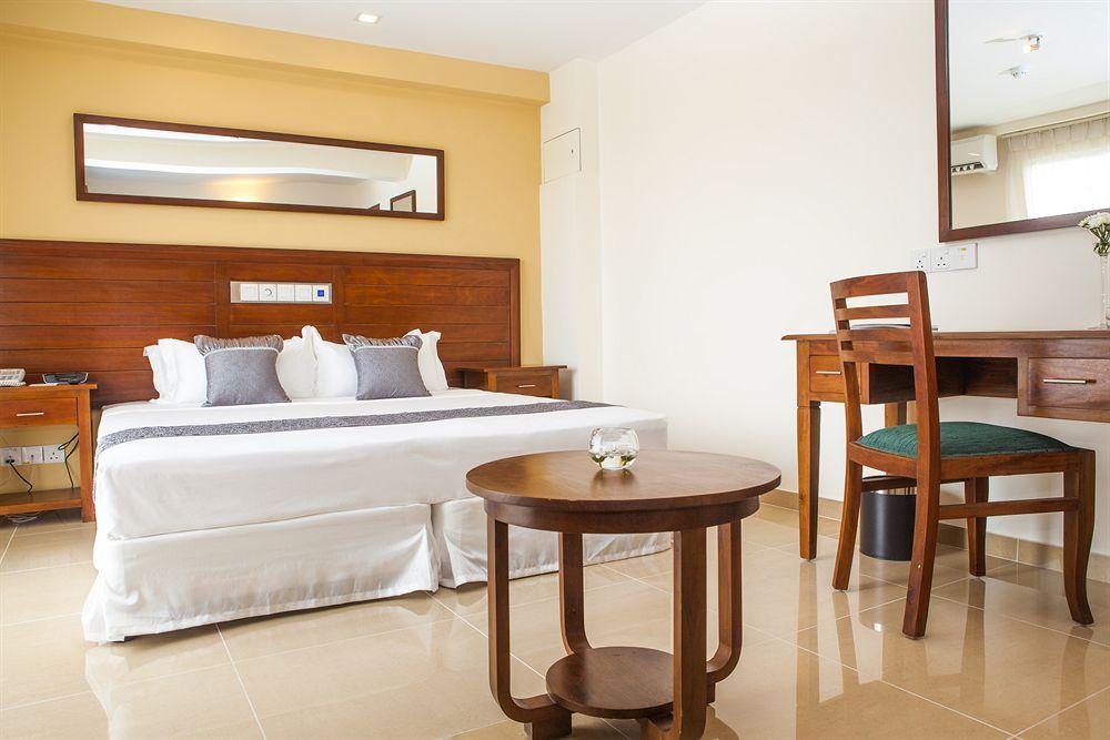 Gsh Colombo Hotel Exterior photo